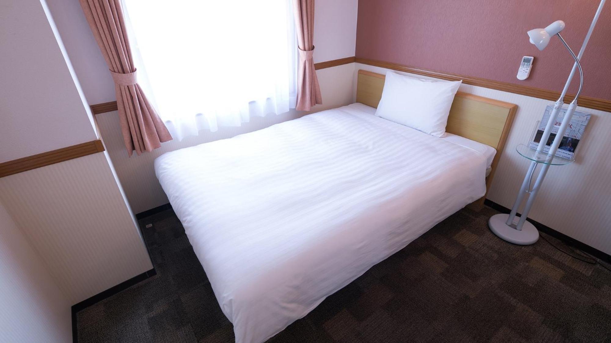 Toyoko Inn Nagoya Owari Ichinomiya Ekimae Szoba fotó