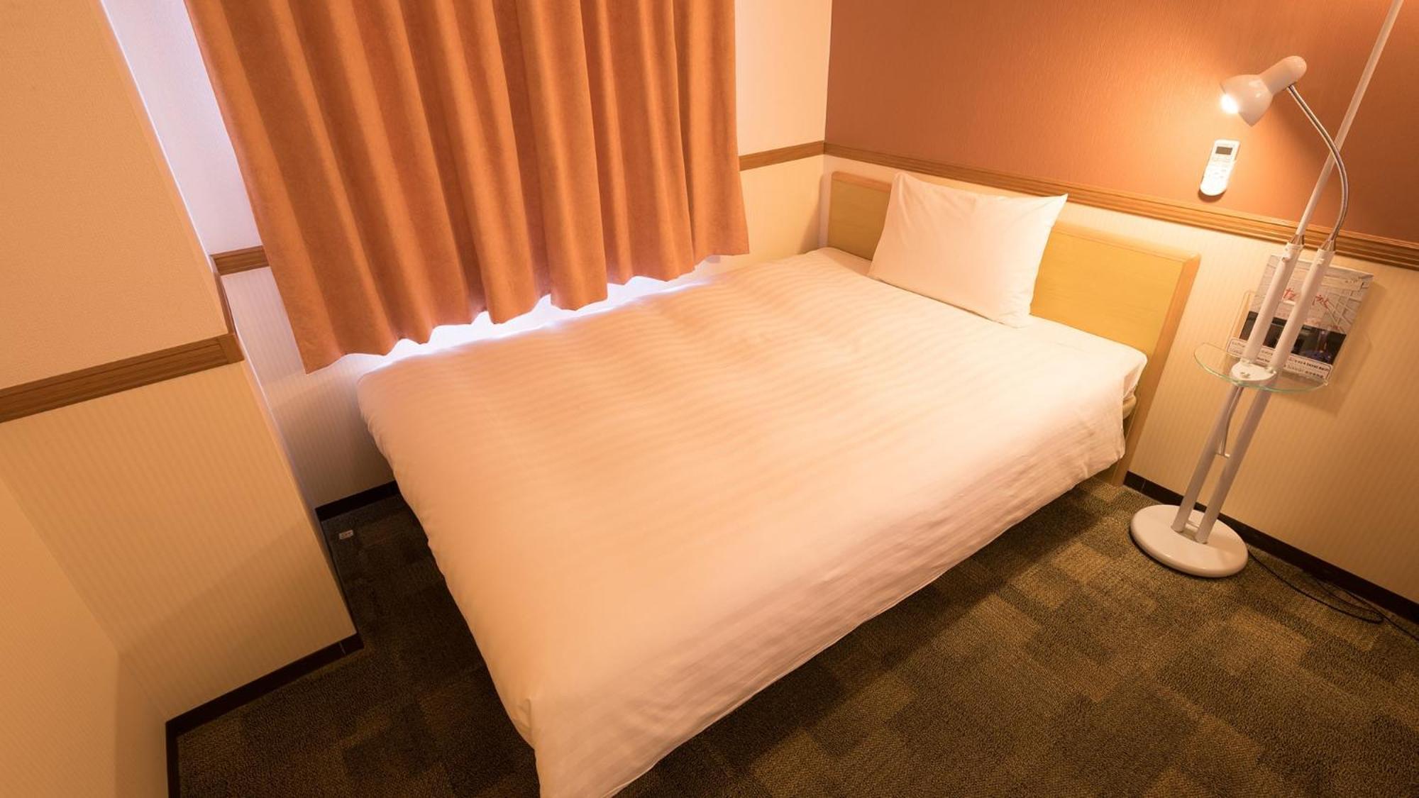 Toyoko Inn Nagoya Owari Ichinomiya Ekimae Szoba fotó