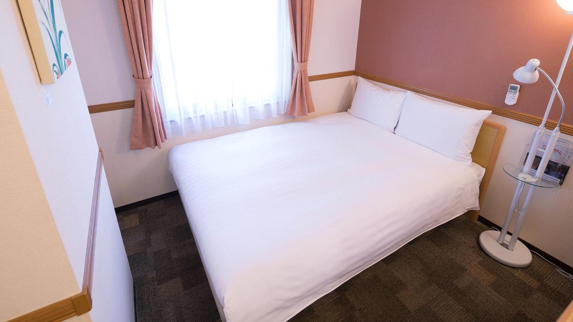 Toyoko Inn Nagoya Owari Ichinomiya Ekimae Szoba fotó