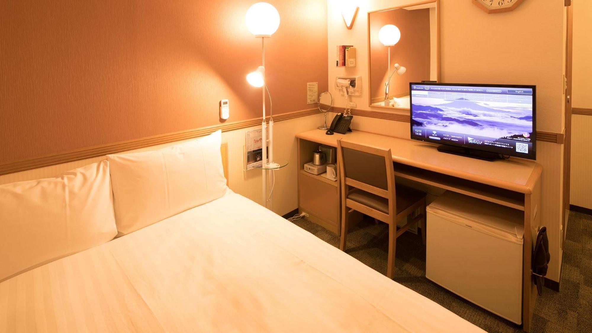 Toyoko Inn Nagoya Owari Ichinomiya Ekimae Szoba fotó
